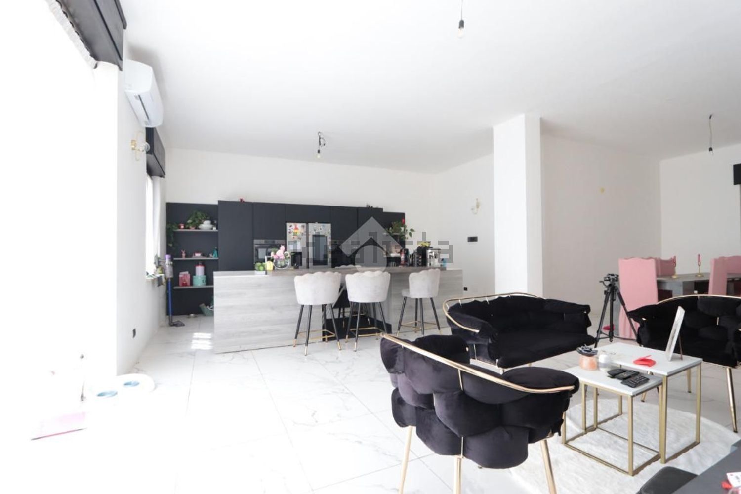 casa semindipendente in vendita a Carentino