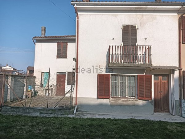 casa indipendente in vendita a Carentino