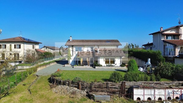 casa indipendente in vendita a Carentino