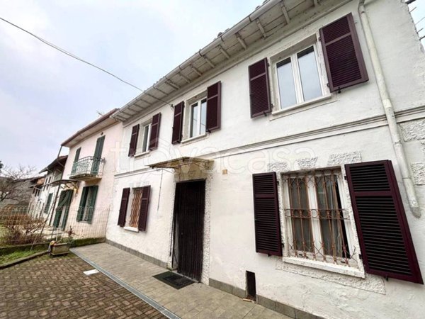 casa indipendente in vendita a Carentino