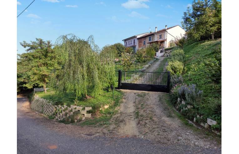 casa indipendente in vendita a Carentino