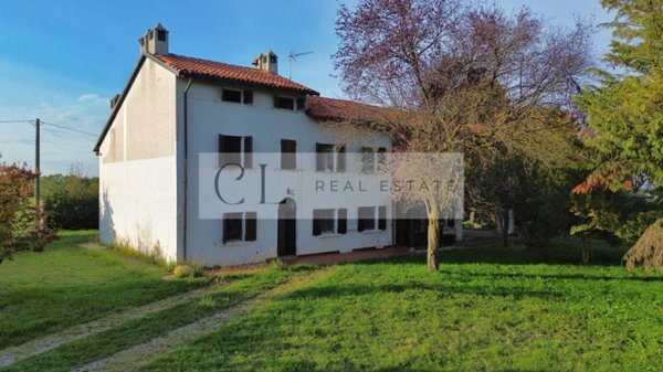 casa indipendente in vendita a Carentino