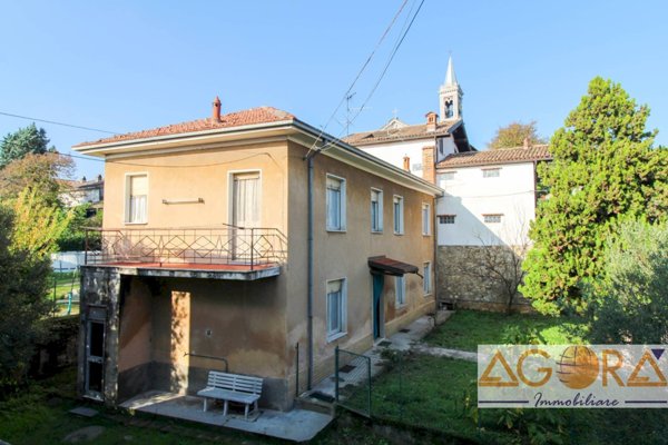 casa indipendente in vendita a Carezzano