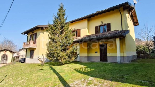 casa indipendente in vendita a Carezzano