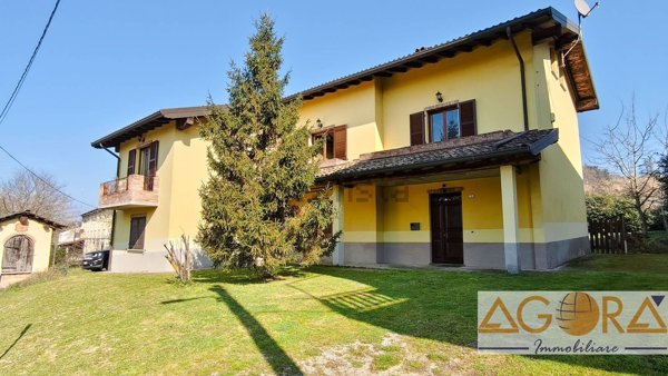 casa indipendente in vendita a Carezzano