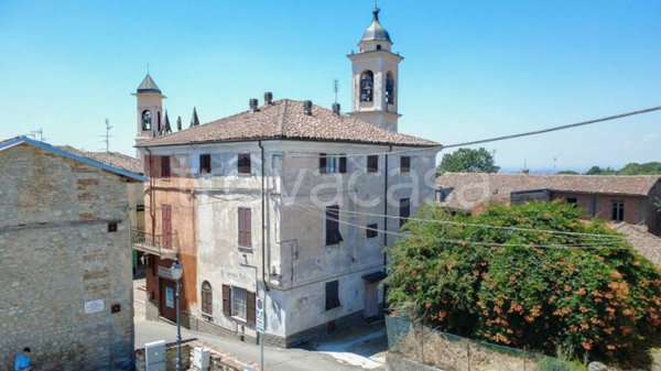 casa indipendente in vendita a Carezzano in zona Carezzano Maggiore