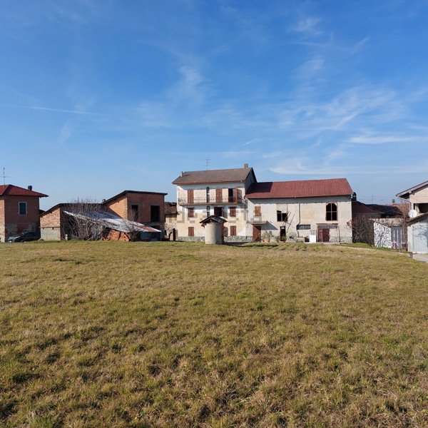 casa indipendente in vendita a Carpeneto in zona Madonna della Villa