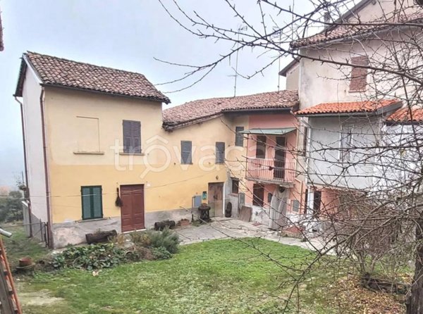casa indipendente in vendita a Carpeneto