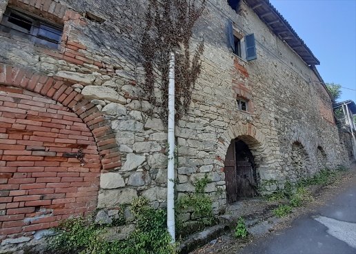 casa indipendente in vendita a Carpeneto