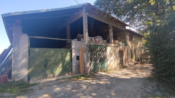 casa indipendente in vendita a Carpeneto