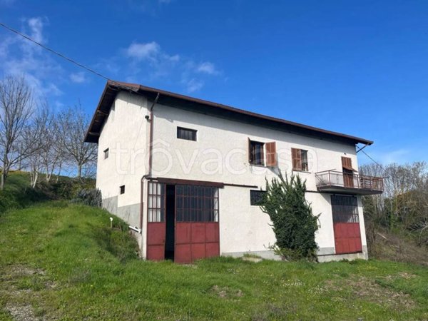 casa indipendente in vendita a Carpeneto