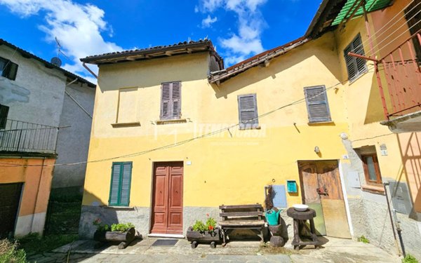 casa indipendente in vendita a Carpeneto