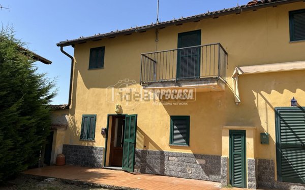 casa indipendente in vendita a Carpeneto