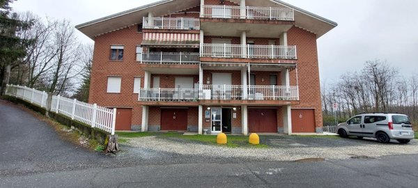 appartamento in vendita a Carpeneto in zona Madonna della Villa