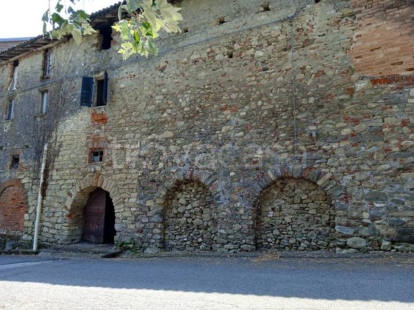 casa indipendente in vendita a Carpeneto