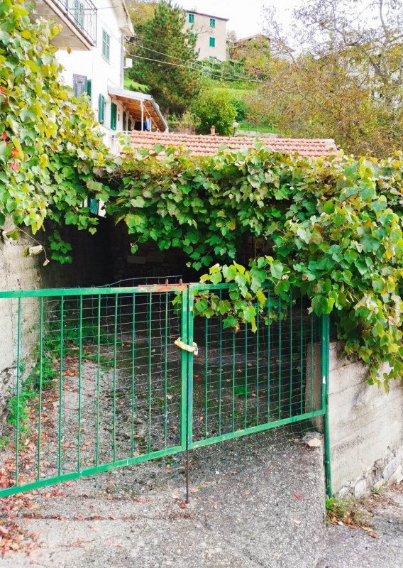 casale in vendita a Carrega Ligure