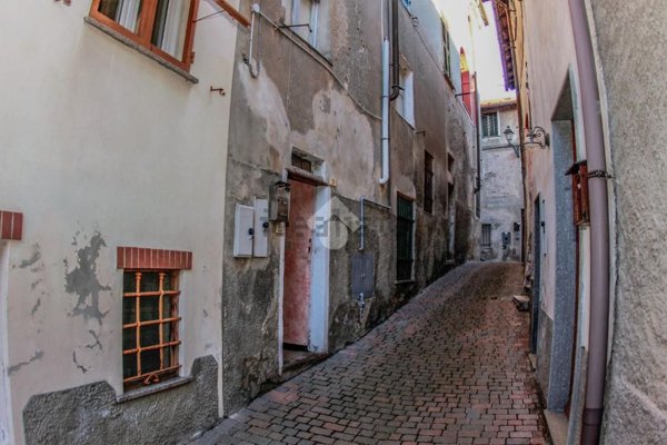 casa indipendente in vendita a Carrosio