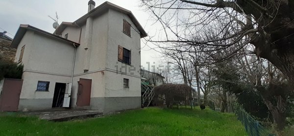 casa indipendente in vendita a Carrosio