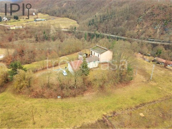 casa indipendente in vendita a Cartosio