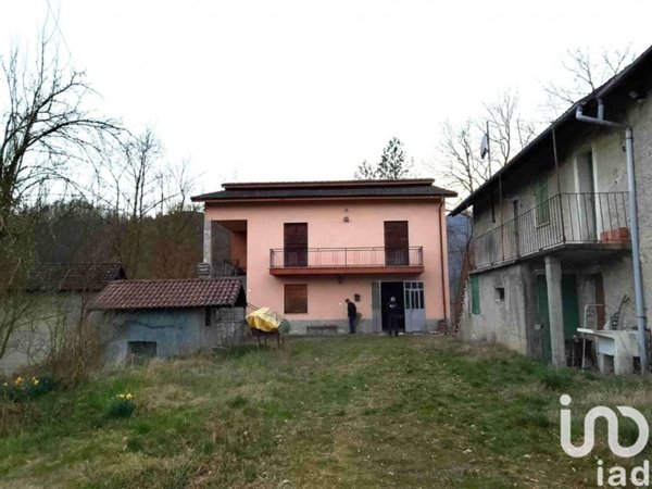 casa indipendente in vendita a Cartosio