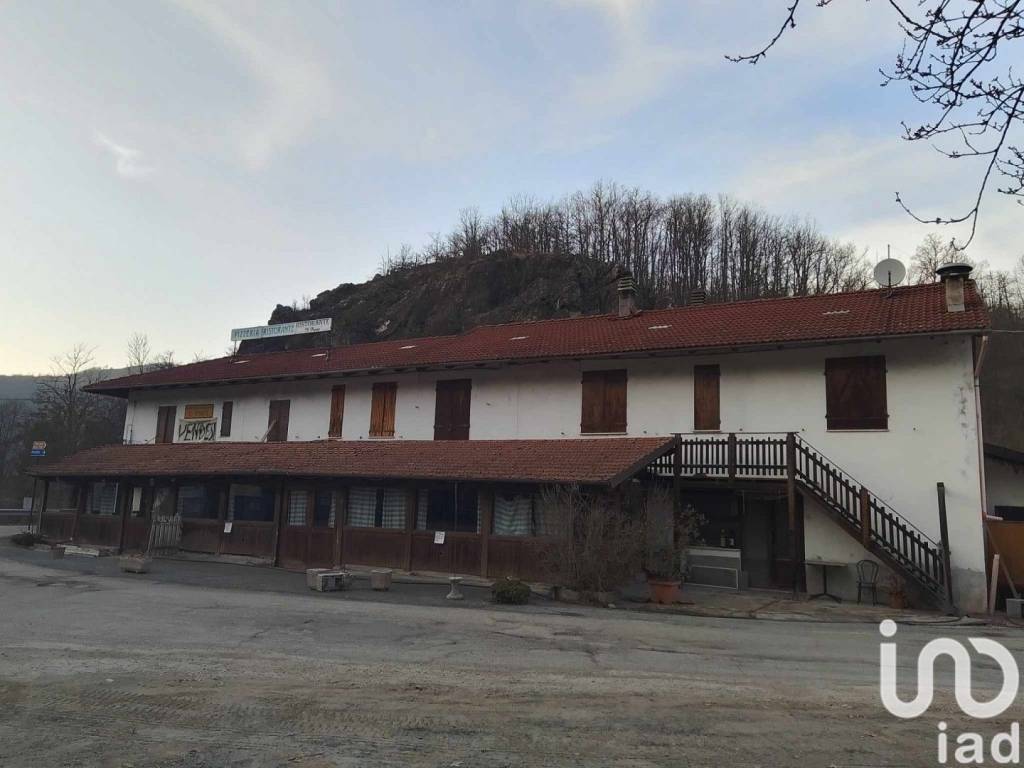 negozio in vendita a Cartosio