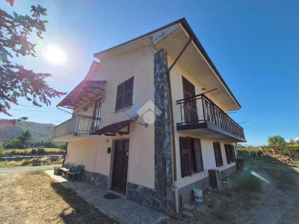 casa semindipendente in vendita a Cartosio