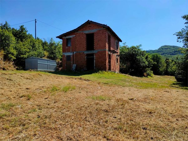 locale di sgombero in vendita a Cartosio