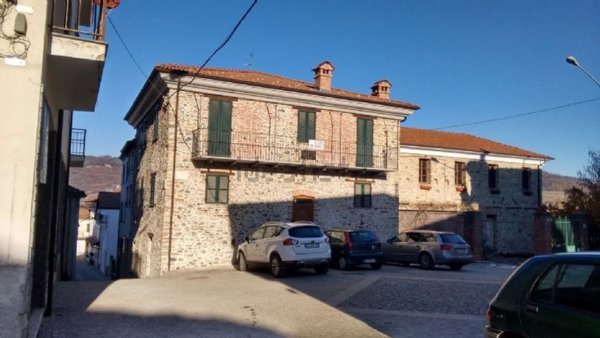 appartamento in vendita a Cartosio in zona Arbiglia