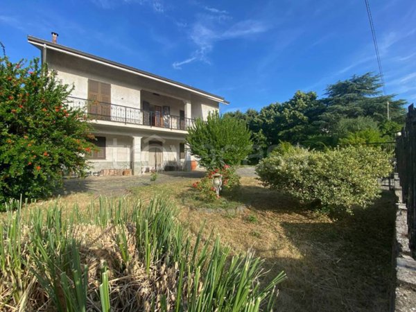casa indipendente in vendita a Cartosio in zona Arbiglia
