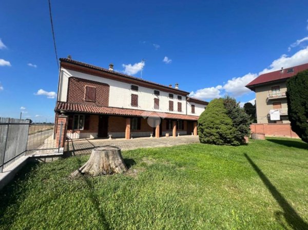 casa indipendente in vendita a Casal Cermelli