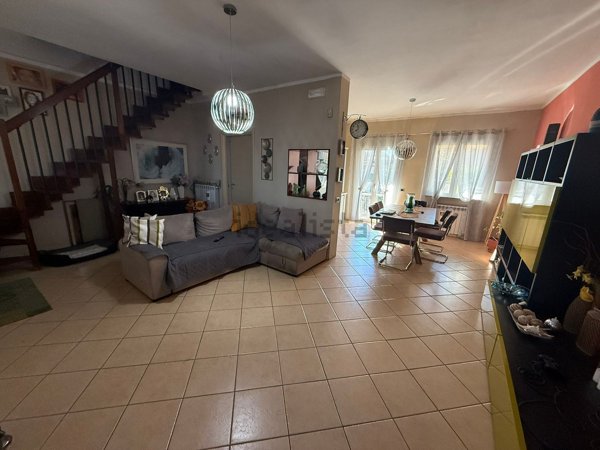 casa indipendente in vendita a Casal Cermelli in zona Portanova