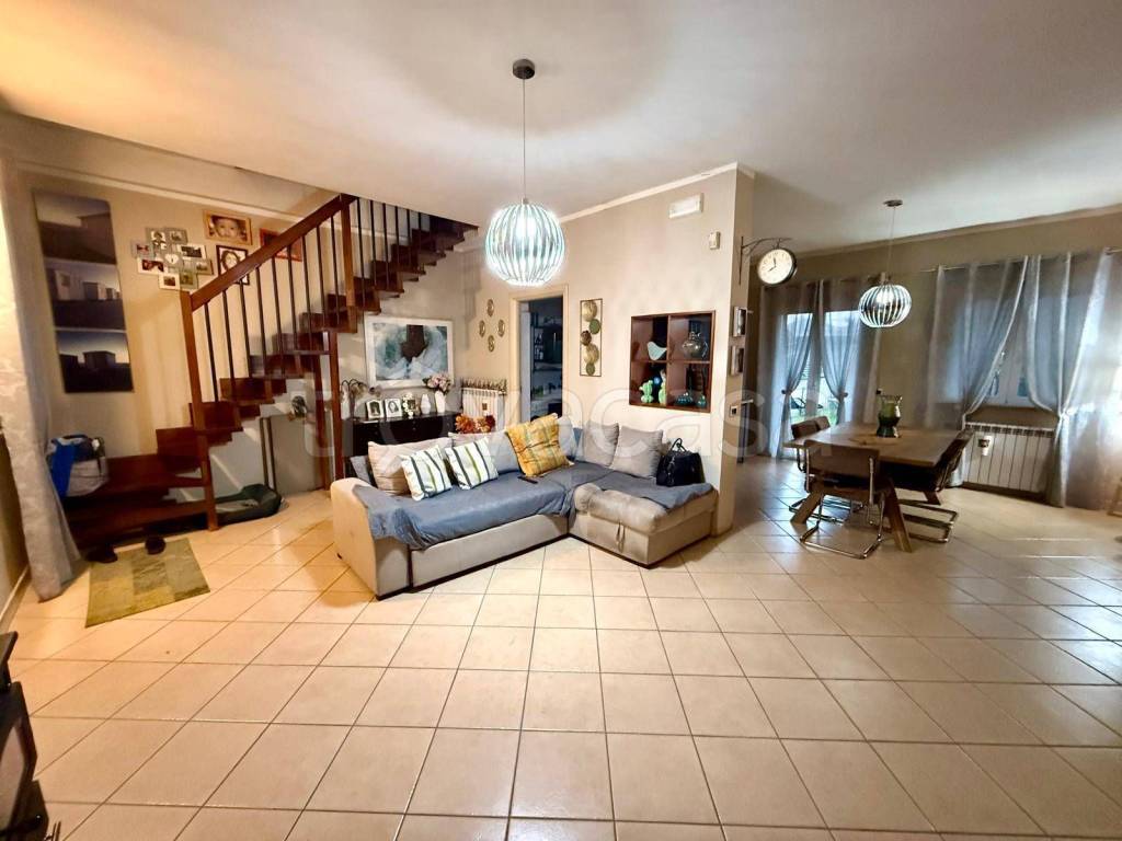 casa indipendente in vendita a Casal Cermelli in zona Portanova