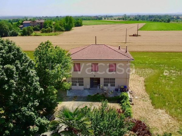 casa indipendente in vendita a Casal Cermelli