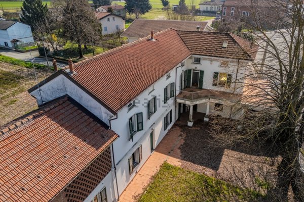casa indipendente in vendita a Casal Cermelli