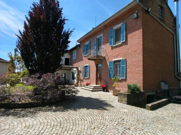 casa indipendente in vendita a Casal Cermelli
