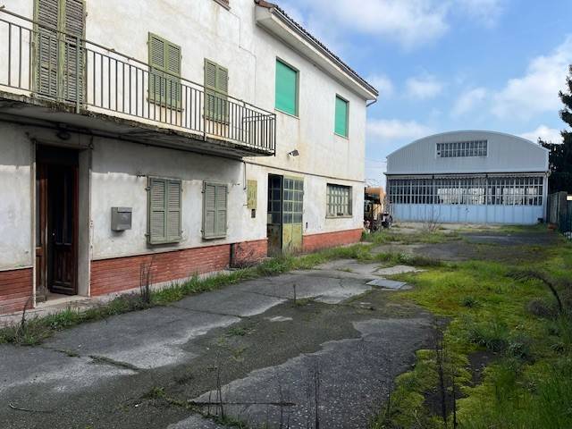 casa indipendente in vendita a Casal Cermelli