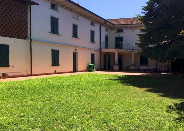 casa indipendente in vendita a Casal Cermelli
