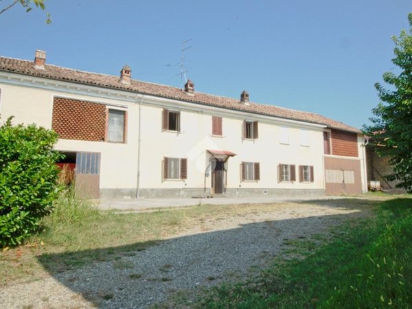 casa semindipendente in vendita a Casale Monferrato in zona Roncaglia