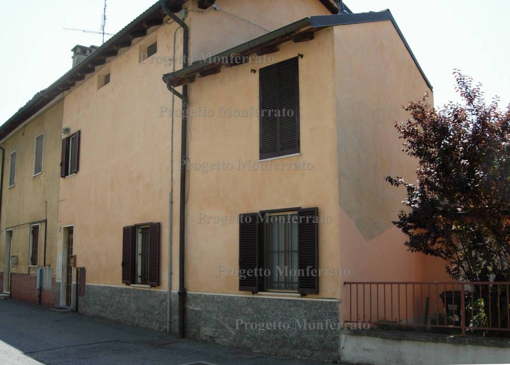 casa indipendente in vendita a Casale Monferrato