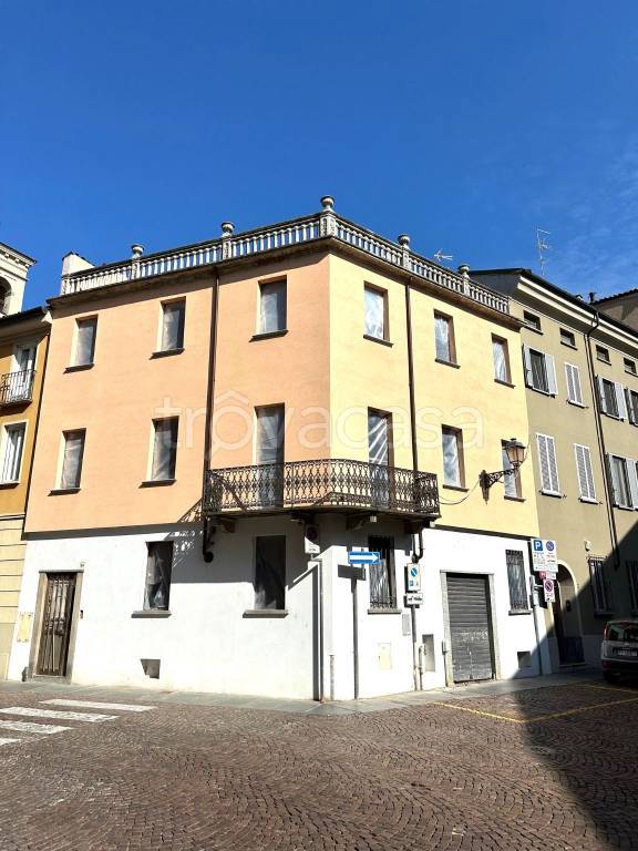 casa indipendente in vendita a Casale Monferrato