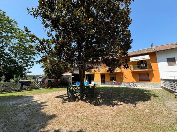 casa indipendente in vendita a Casale Monferrato in zona Casale Popolo