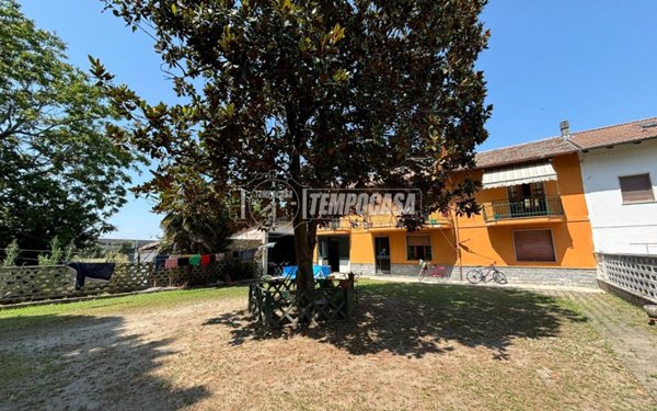 casa indipendente in vendita a Casale Monferrato in zona Casale Popolo