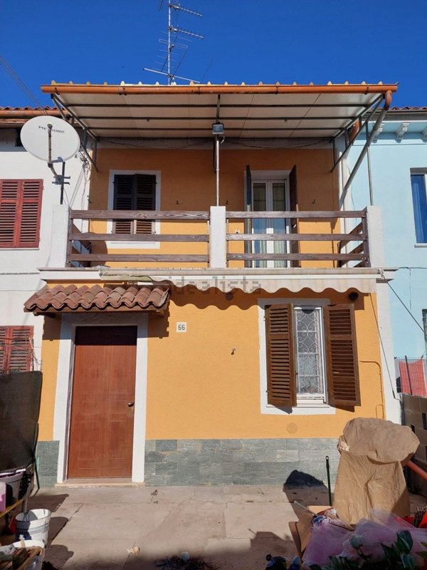 casa indipendente in vendita a Casale Monferrato