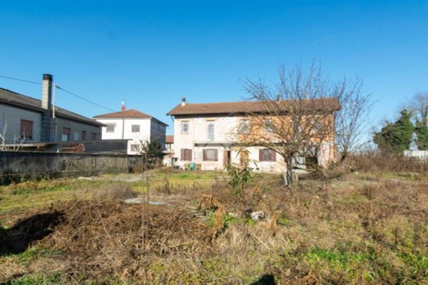 casa indipendente in vendita a Casale Monferrato in zona Casale Popolo