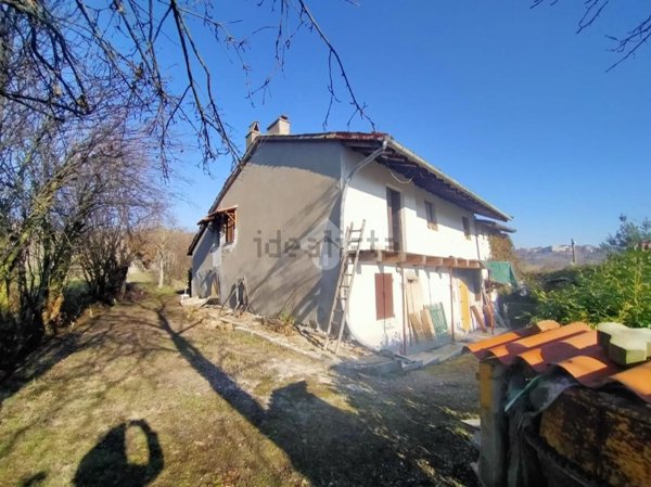 casa indipendente in vendita a Casale Monferrato in zona Rolasco