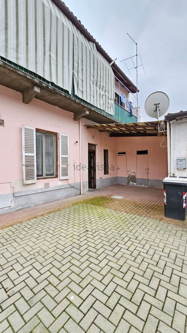 casa indipendente in vendita a Casale Monferrato