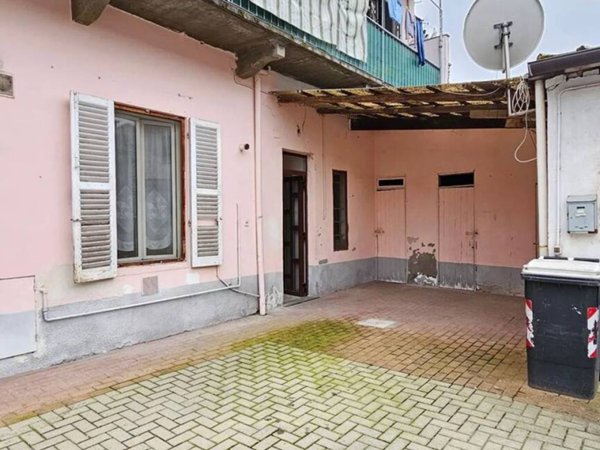 casa indipendente in vendita a Casale Monferrato