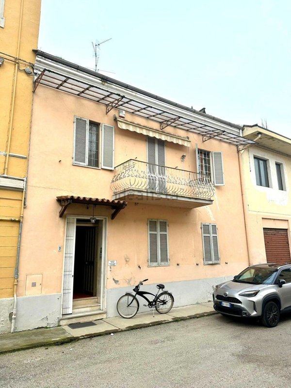 casa indipendente in vendita a Casale Monferrato