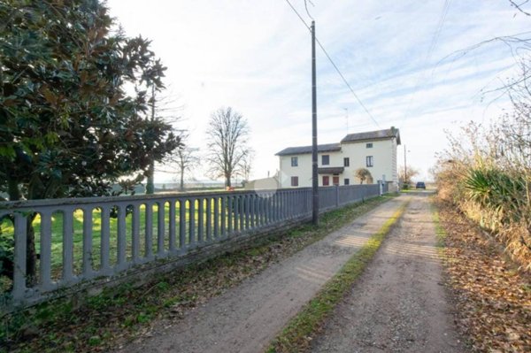casa indipendente in vendita a Casale Monferrato in zona Santa Maria del Tempio