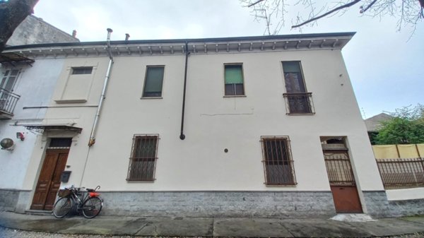 casa indipendente in vendita a Casale Monferrato